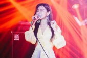 草根春晚小姐姐,闪耀舞台，展现民间风采
