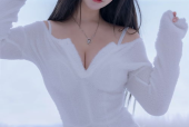 过期米线喵,网络红人Coser的二次元魅力之旅